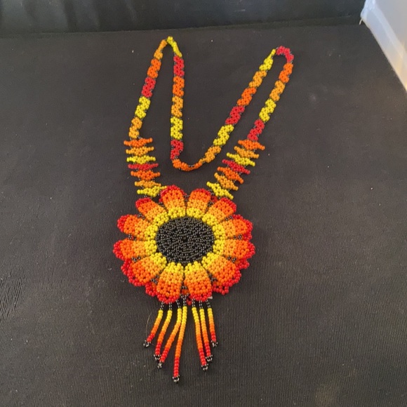 Handmade beaded sunflower necklace - Picture 5 of 5